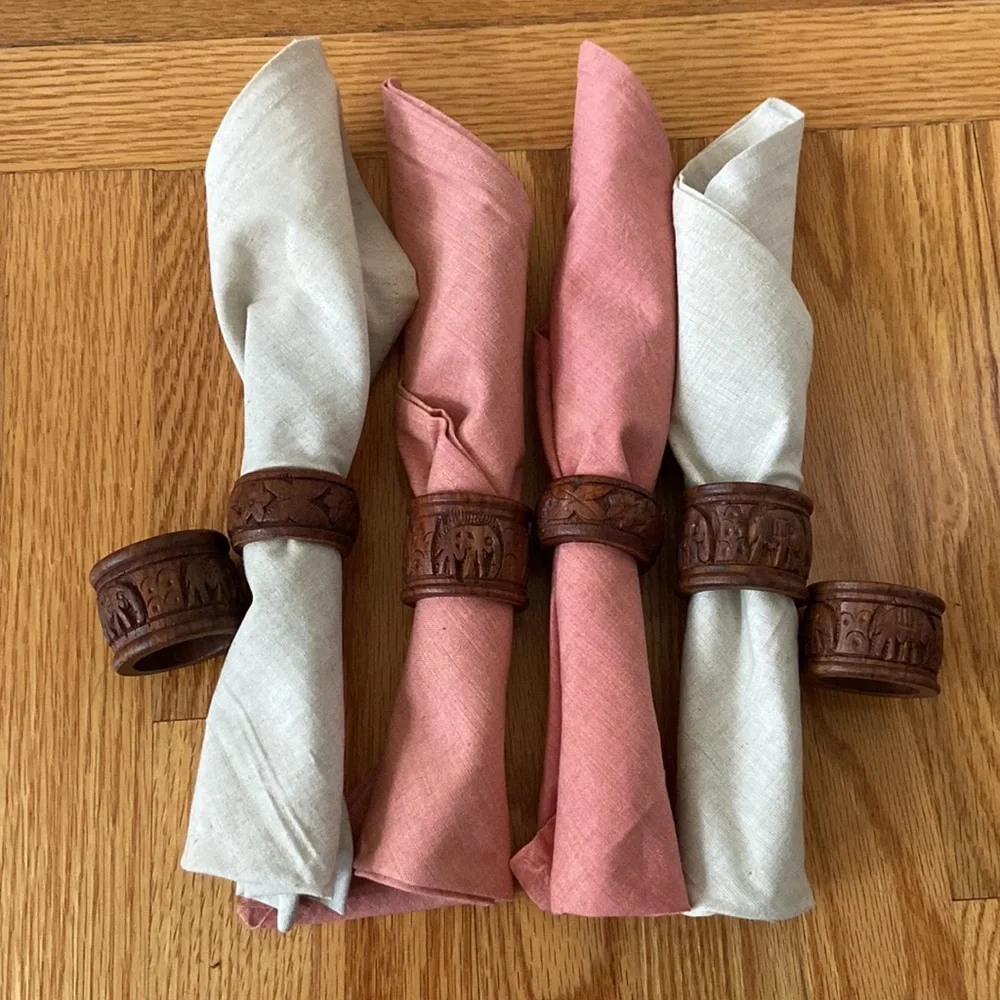Napkins & Carved Wooden Elephant Napkin Ring Holder Bundle